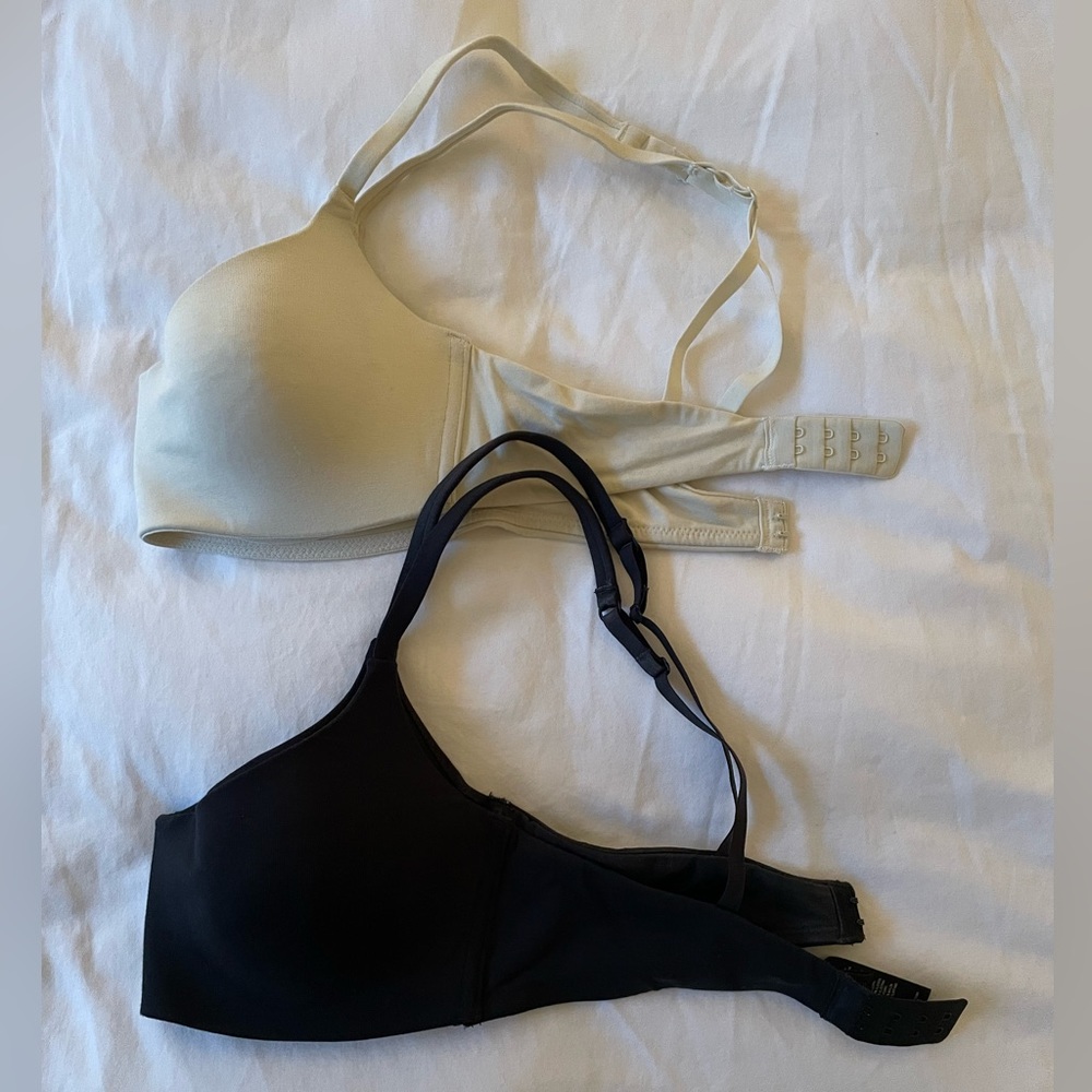 Lot of 2 SKIMS bras - 34C - bone and black
